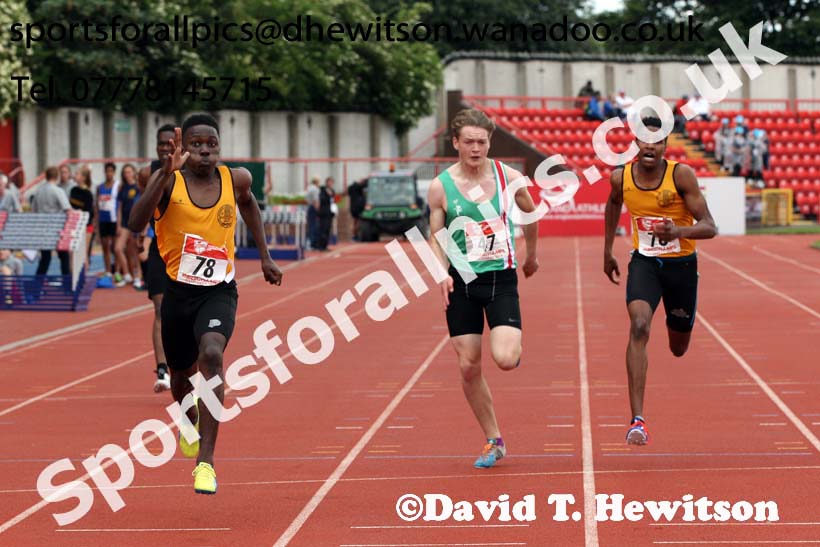 Inter boys 200 metres, English Schools Track and Field. Photo: David T. Hewitson/Sports for All Pics